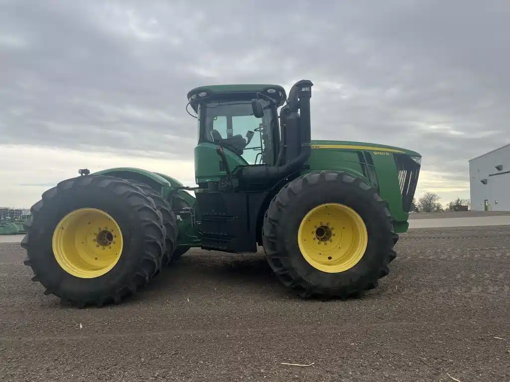 Gallery image 2 for Used 2013 John Deere 9460R Tractor