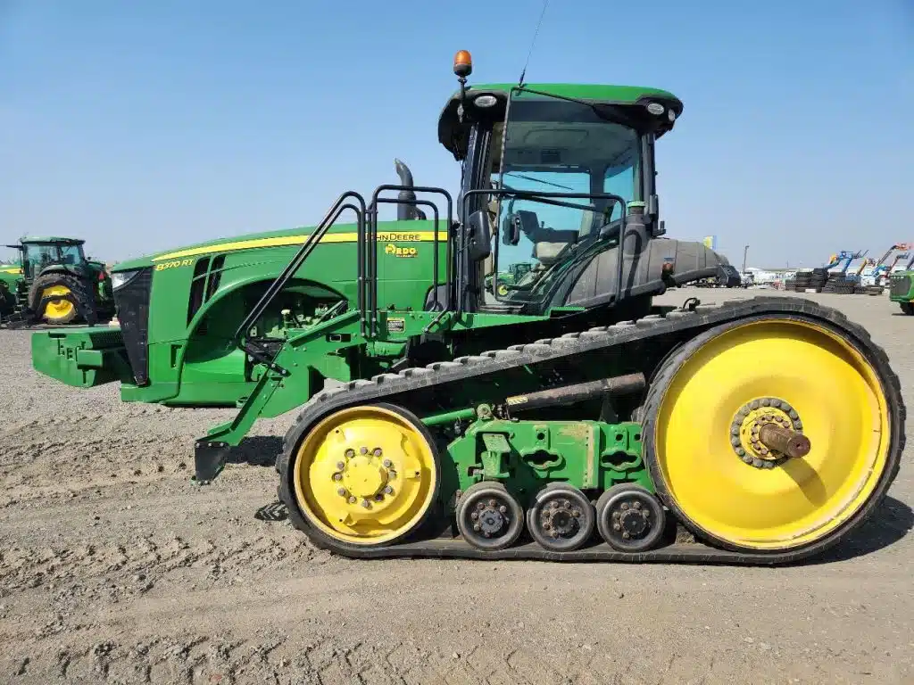 Gallery image 2 for Used 2015 John Deere 8370RT Tractor