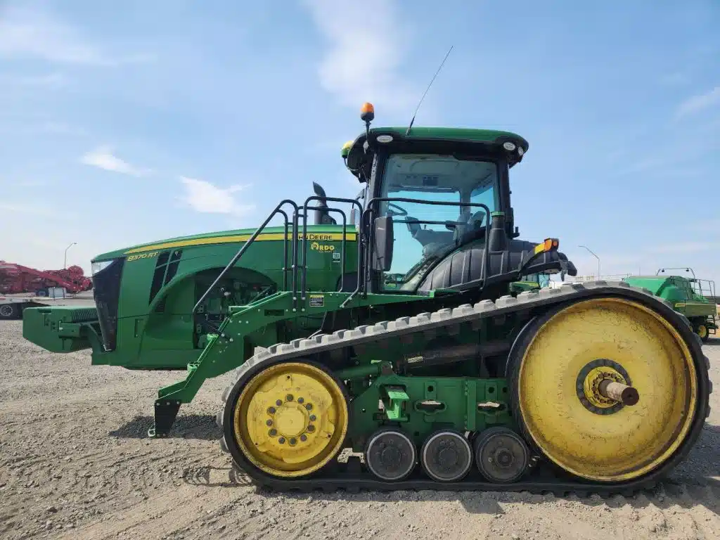 Gallery image 2 for Used 2018 John Deere 8370RT Tractor