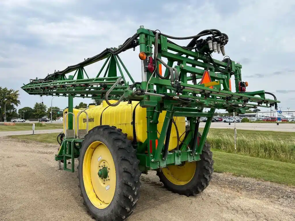 Gallery image 2 for Used 2008 Summers Mfg Ultimate NT Sprayer - Self Propelled
