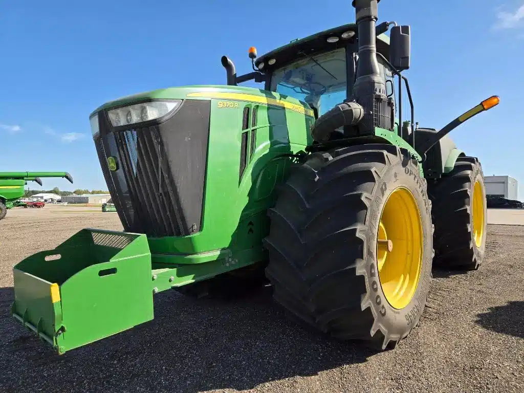 Gallery image 1 for Used 2018 John Deere 9370R Tractor