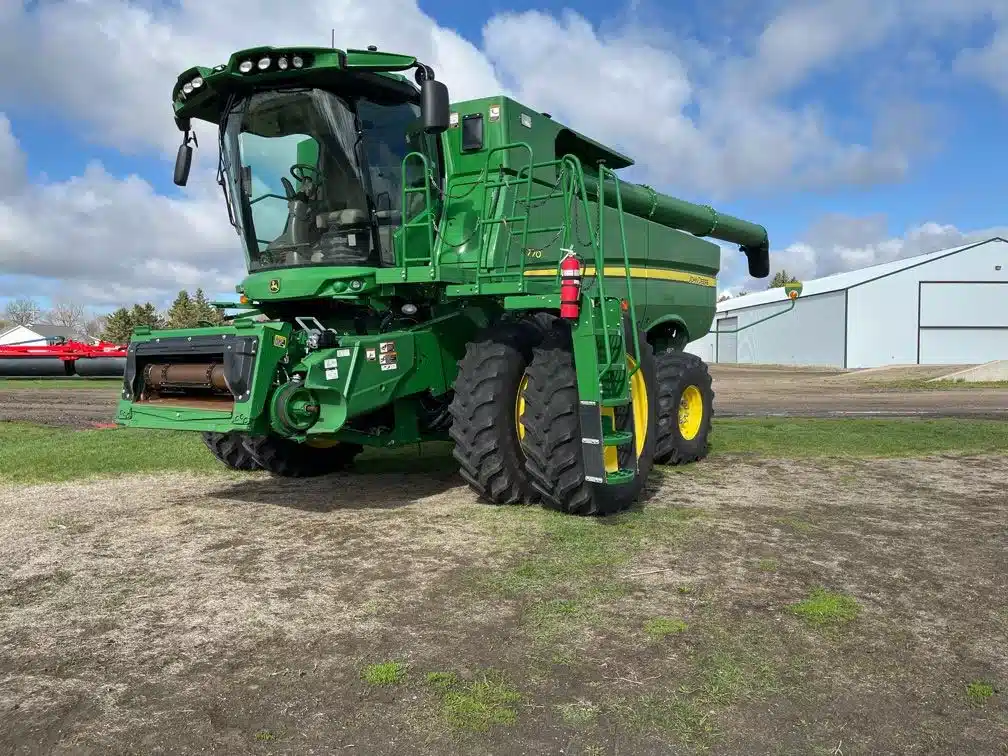 Gallery image 1 for Used 2023 John Deere S770 Combine