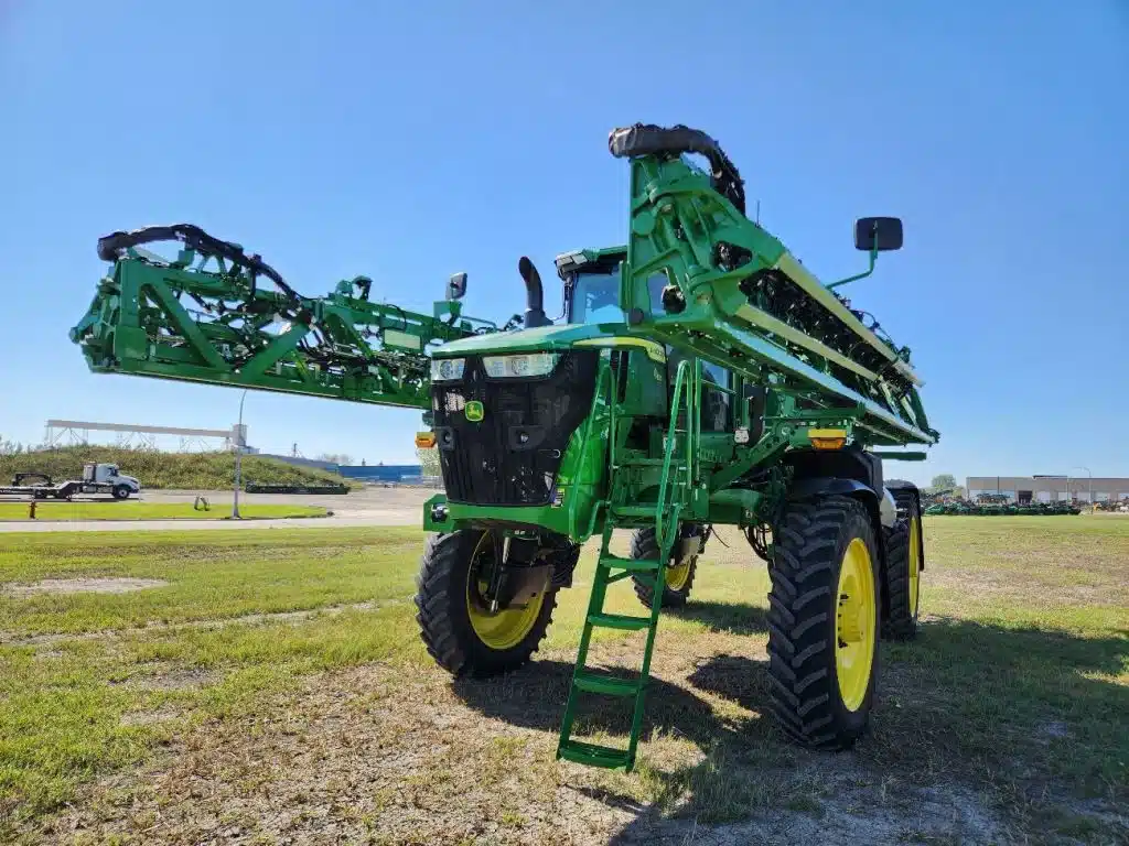 Gallery image 1 for Used 2025 John Deere 410R Sprayer - Self Propelled