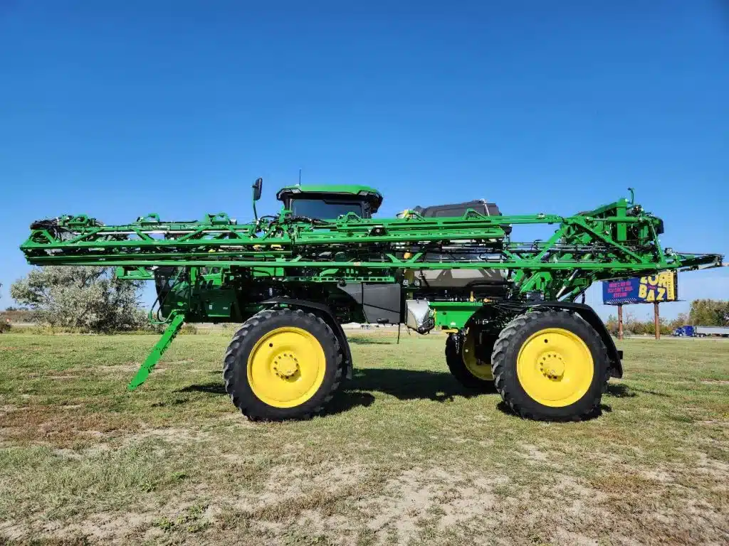 Gallery image 2 for Used 2025 John Deere 412R Sprayer - Self Propelled