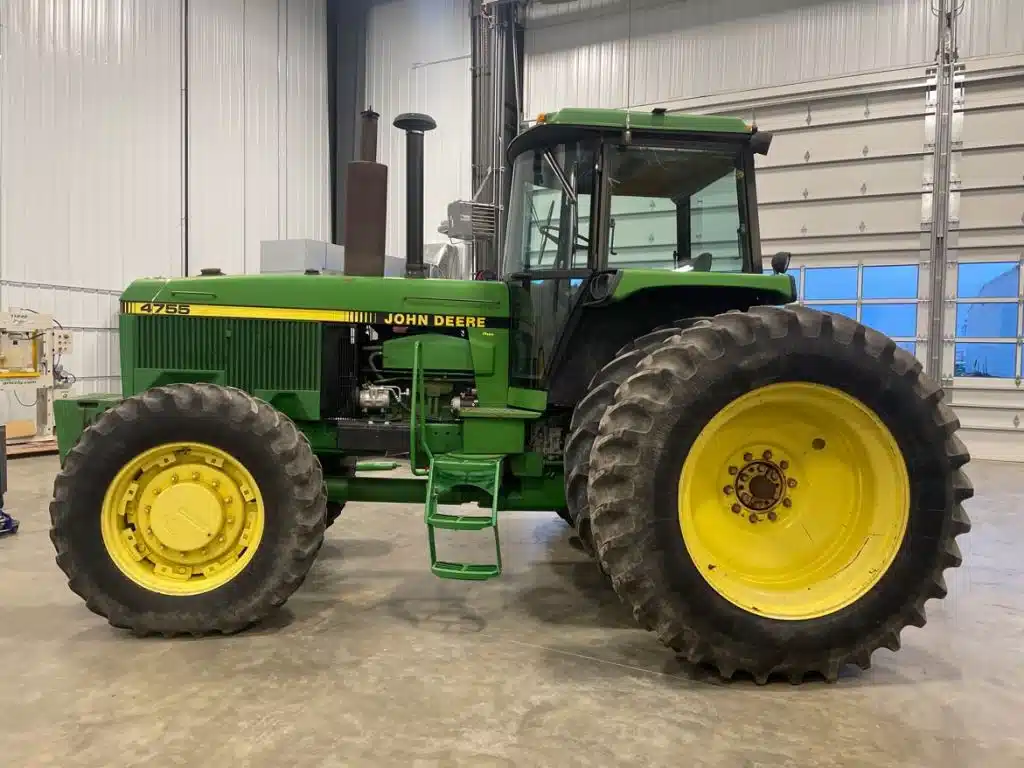 Gallery image 2 for Used 1990 John Deere 4755 Tractor