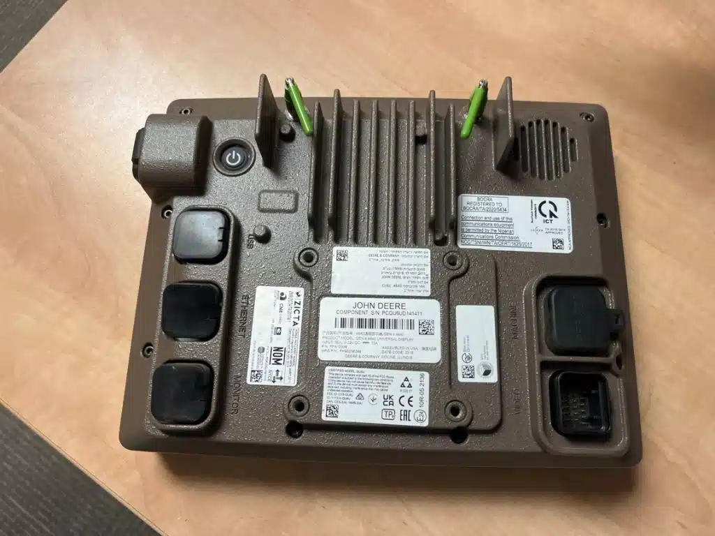 Gallery image 2 for 2023 John Deere 4640 Guidance System