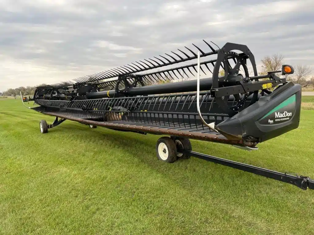 Gallery image 1 for Used 2013 MacDon FD75 Header - Flex Draper