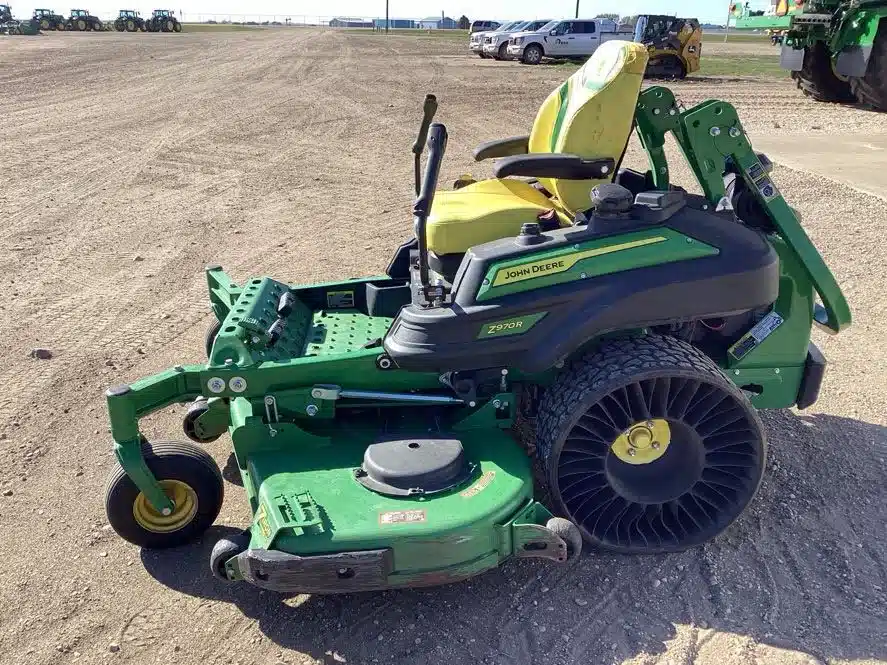 Gallery image 2 for Used 2023 John Deere Z970R Mower - Zero Turn