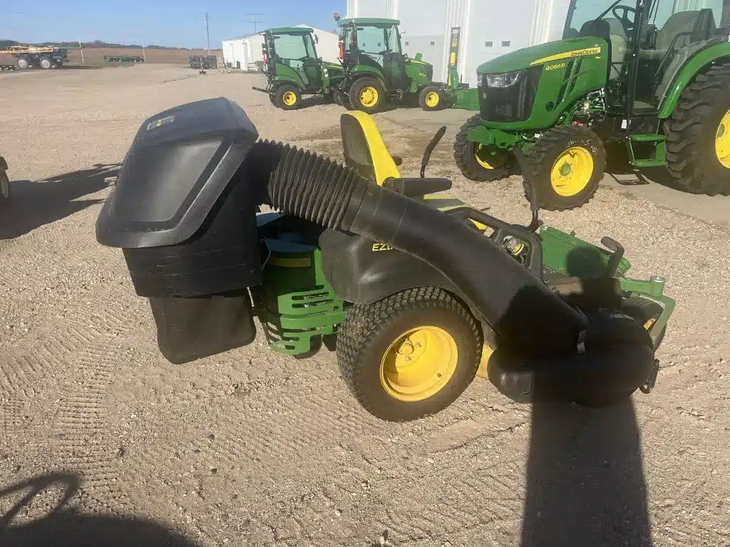 Gallery image 2 for Used 2015 John Deere Z655 Mower - Zero Turn