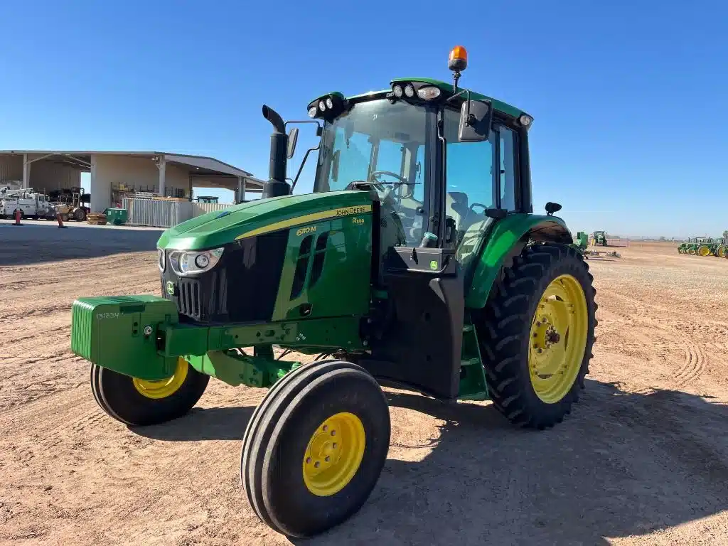 Gallery image 1 for New 2022 John Deere 6110M Tractor