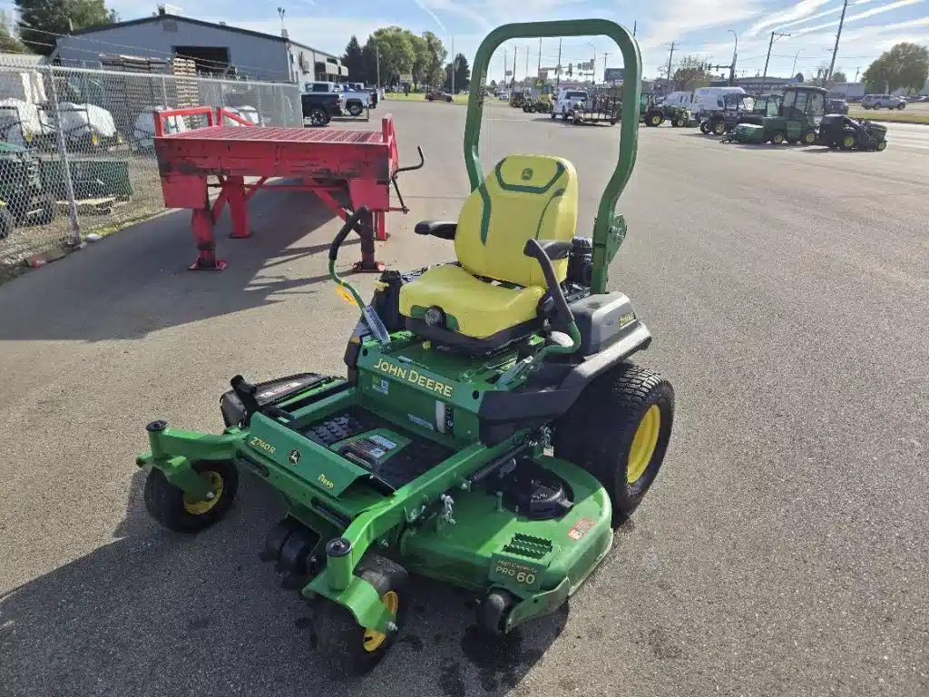 Gallery image 1 for Used 2023 John Deere Z740R Mower - Zero Turn