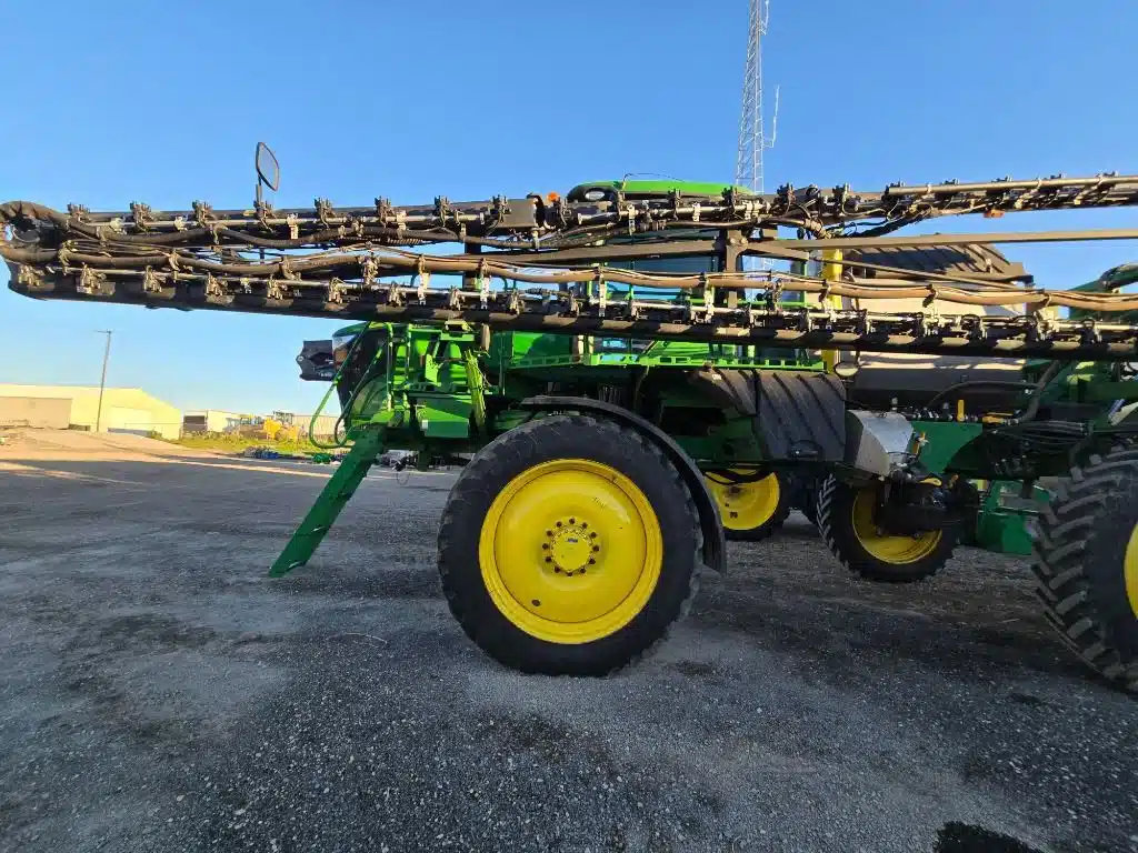 Gallery image 2 for Used 2021 John Deere R4044 Sprayer - Self Propelled