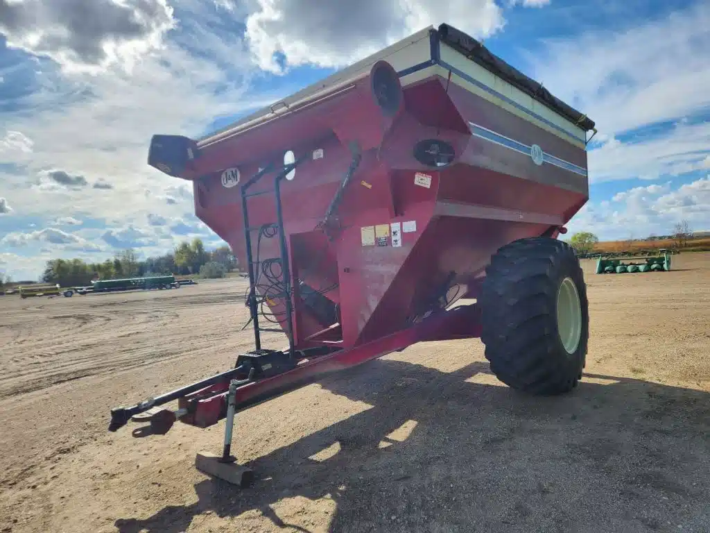 Gallery image 1 for J&M 750 Grain Cart