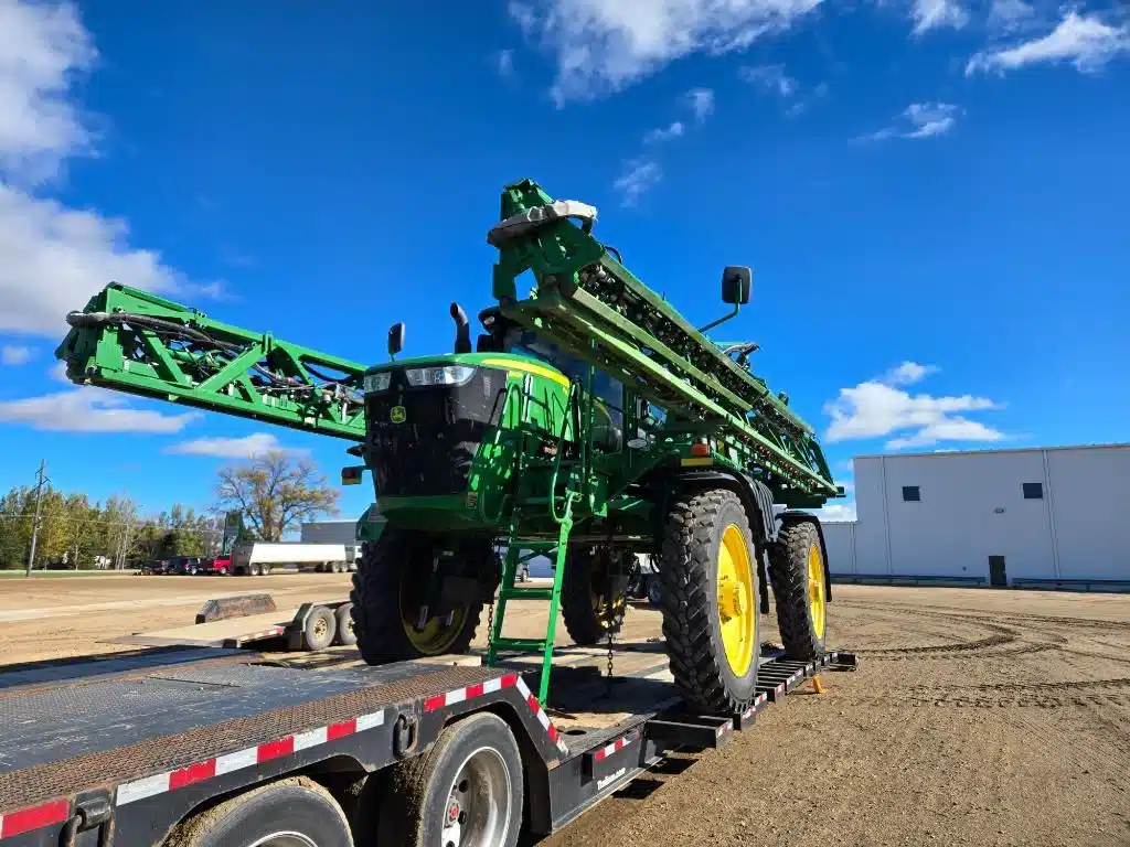 Gallery image 1 for Used 2020 John Deere R4038 Sprayer - Self Propelled