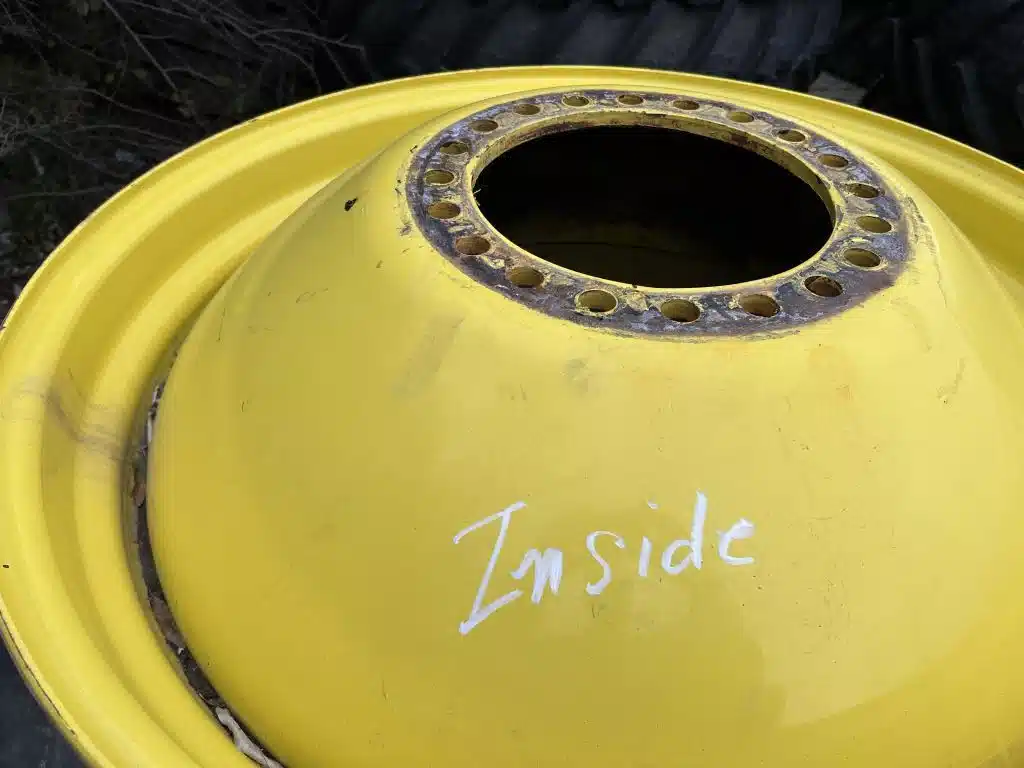 Gallery image 2 for 2019 John Deere 20 BOLT RIMS Tires