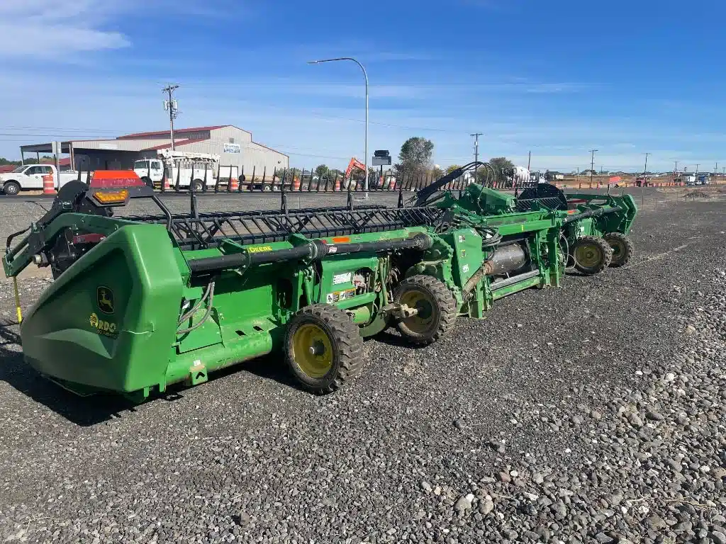 Gallery image 2 for Used 2024 John Deere HD35R Header - Flex Draper