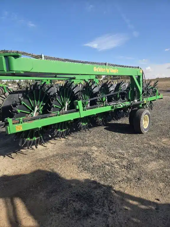 Gallery image 2 for Used 2018 Unknown E184V Rake