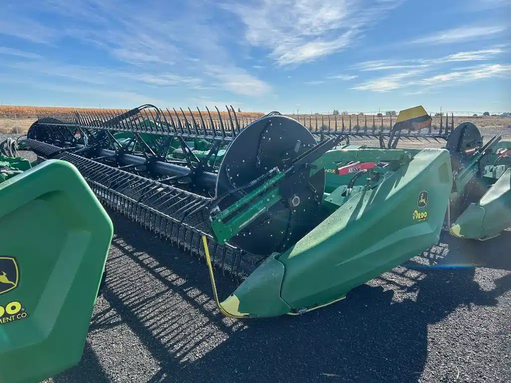 Gallery image 1 for Used 2024 John Deere HD35R Header - Flex Draper