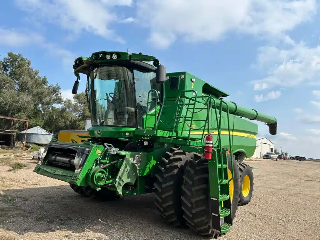 Used 2022 John Deere S770 Combine