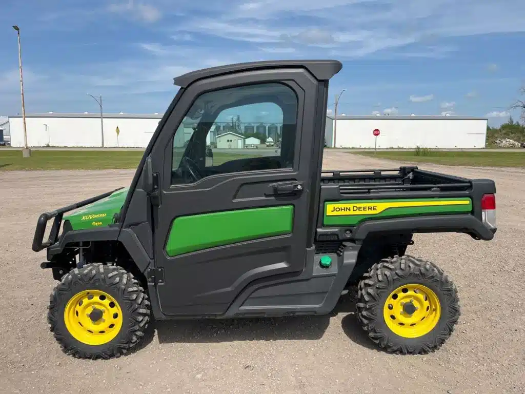 Gallery image 2 for Used 2024 John Deere XUV 865M Utility Vehicle