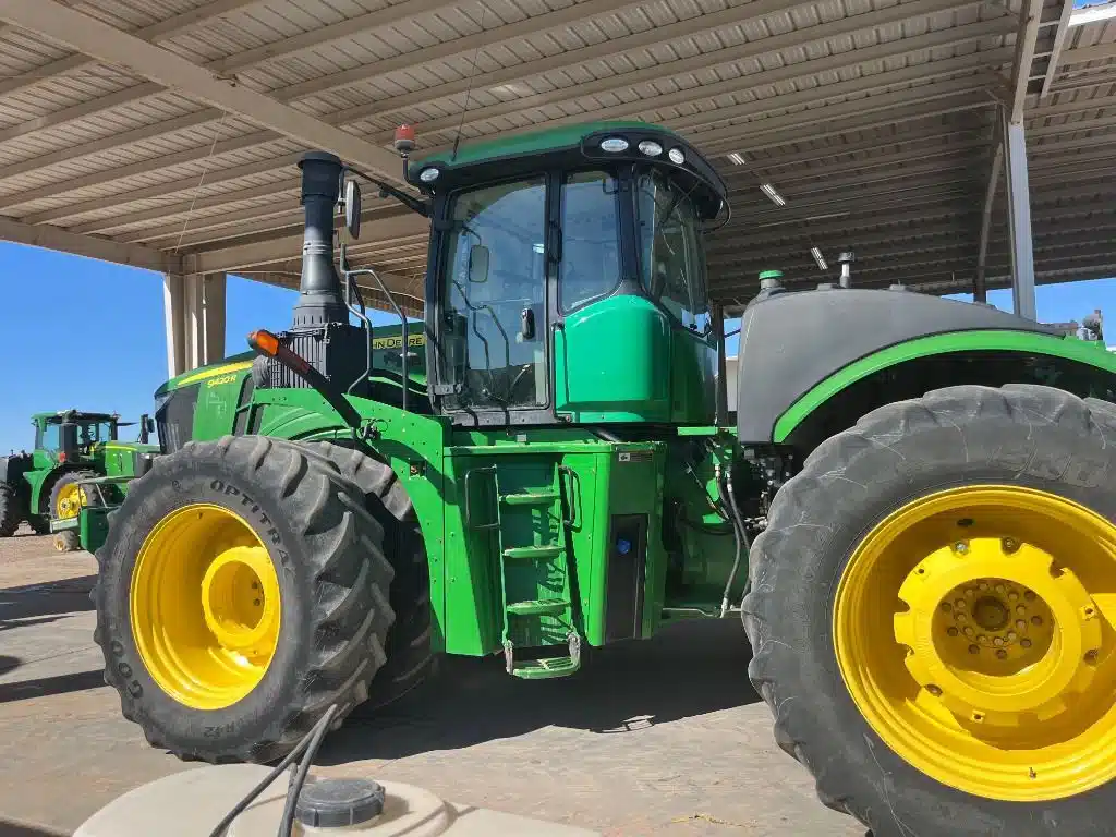 Gallery image 2 for Used 2022 John Deere 9420R Tractor