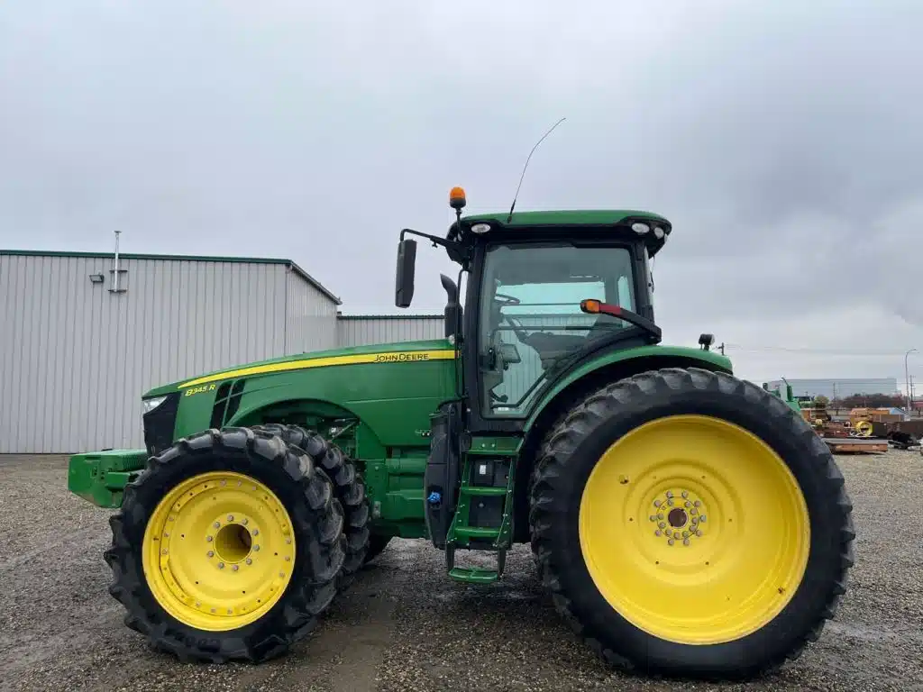 Gallery image 2 for Used 2020 John Deere 8345R Tractor