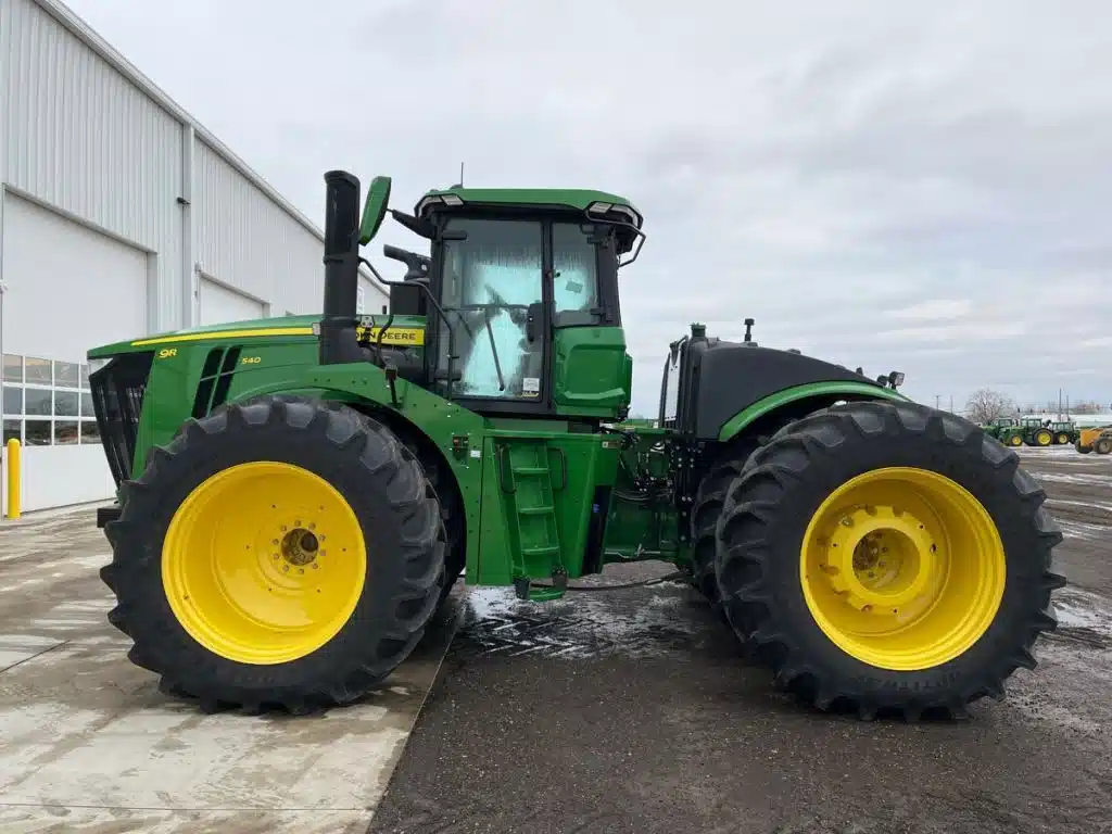 Gallery image 2 for 2024 John Deere 9R 540 Tractor