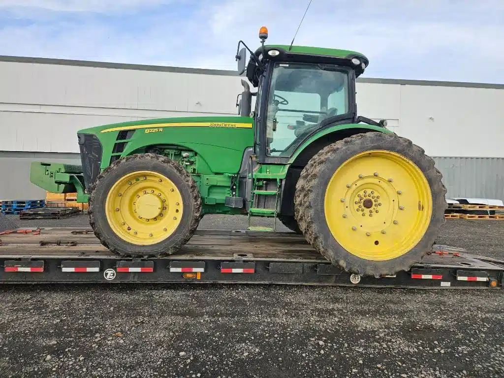 Used 2010 John Deere 8225R Tractor