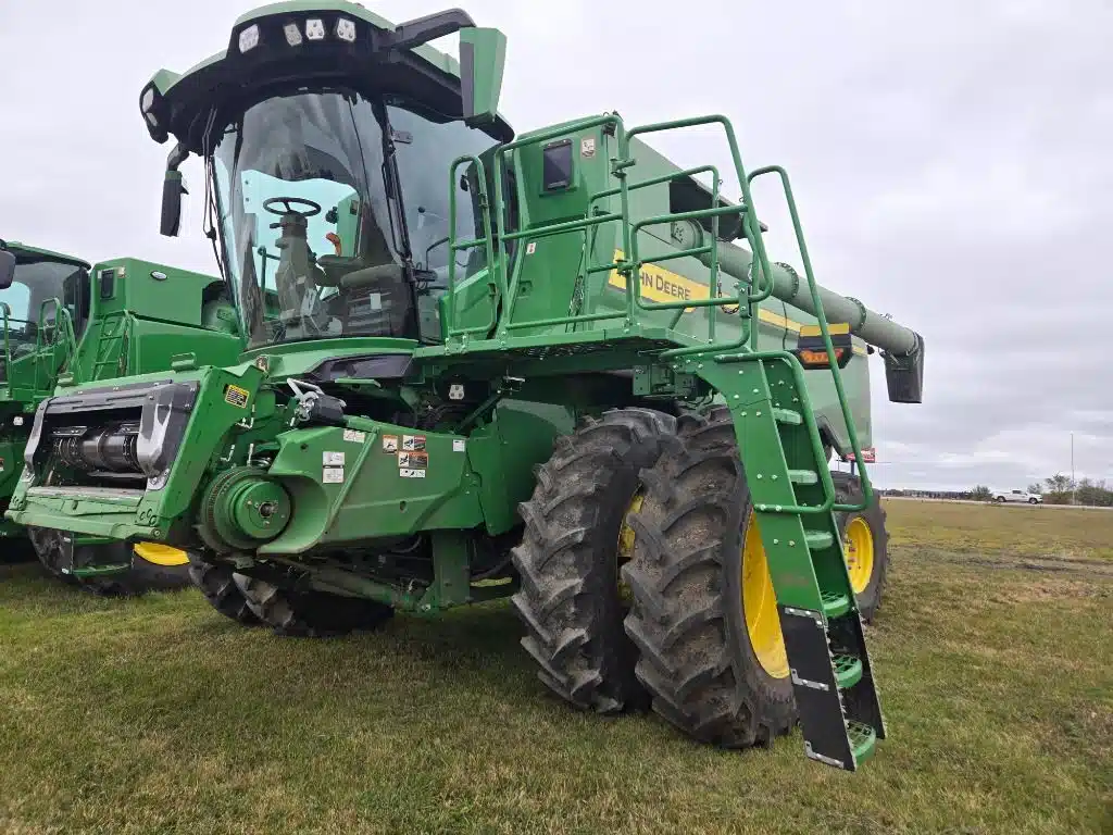 Used 2025 John Deere S7 700 Combine
