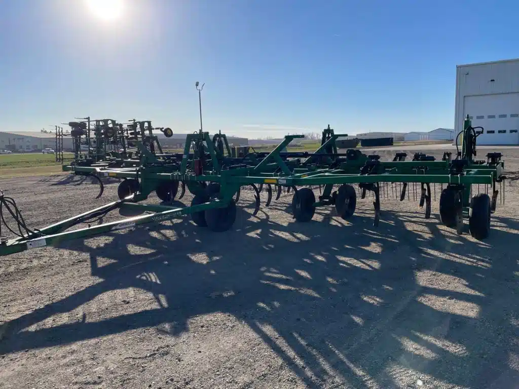 Gallery image 1 for Summers Mfg SuperChisel Chisel Plow