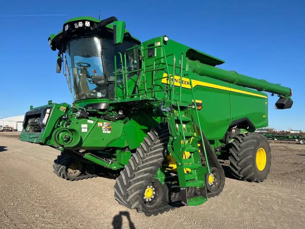 Used 2025 John Deere S7 800 Combine