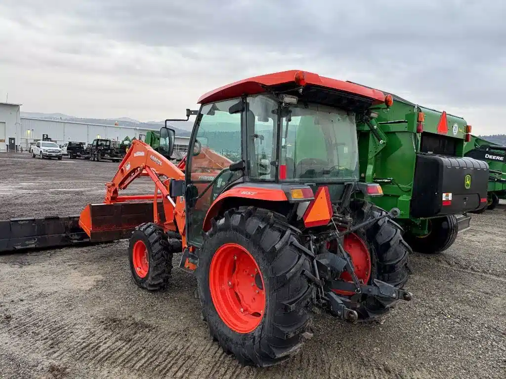Gallery image 2 for Used 2016 Kubota L6060 Tractor