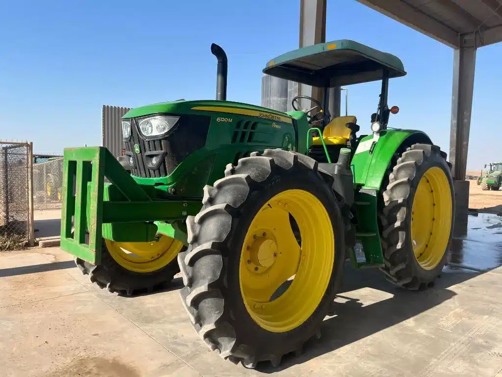 Gallery image 1 for New 2020 John Deere 6120M Tractor