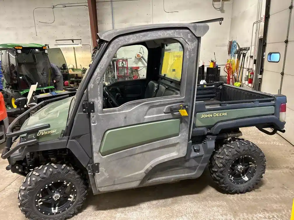 Gallery image 2 for 2019 John Deere XUV 835M Utility Vehicle