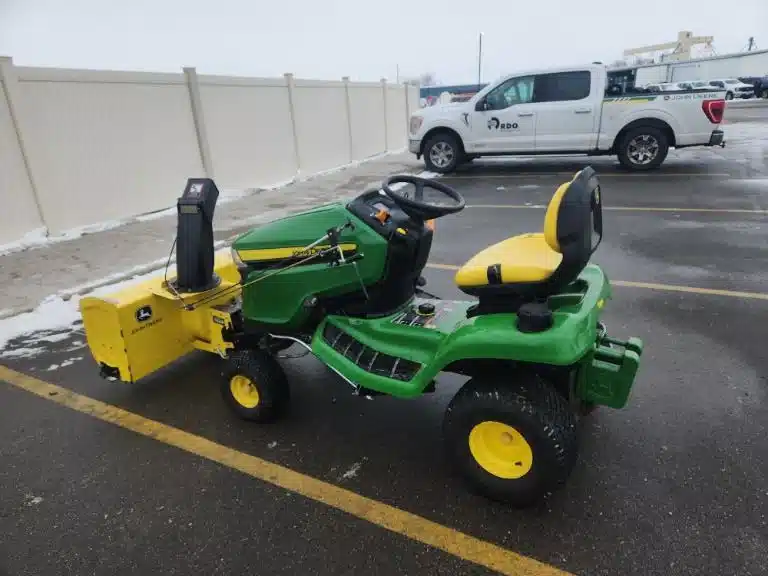 Gallery image 2 for Used 2018 John Deere X350 Lawn Tractor