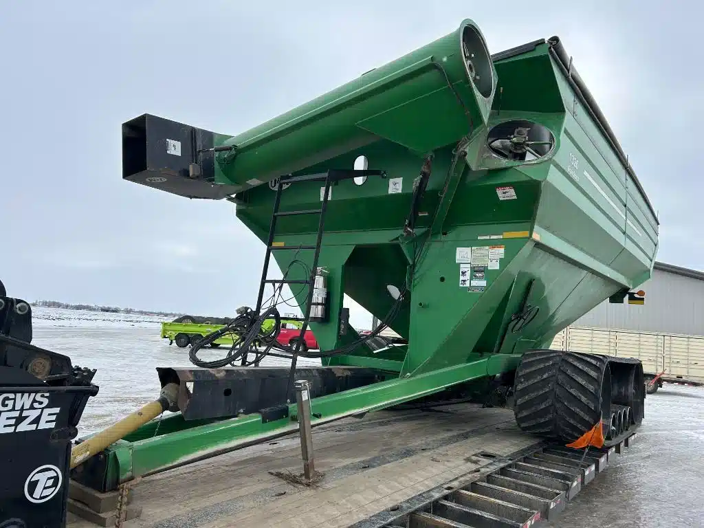 Used 2009 J&M 1326-22S Grain Cart