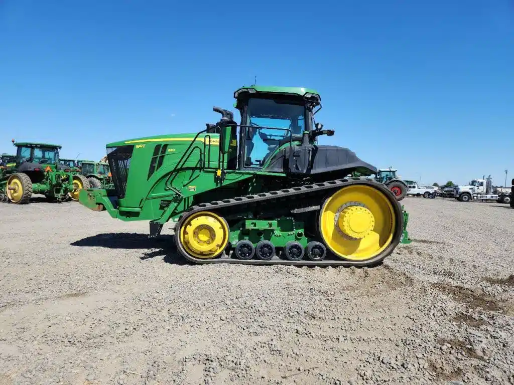 Gallery image 2 for Used 2022 John Deere 9RT 520 Tractor
