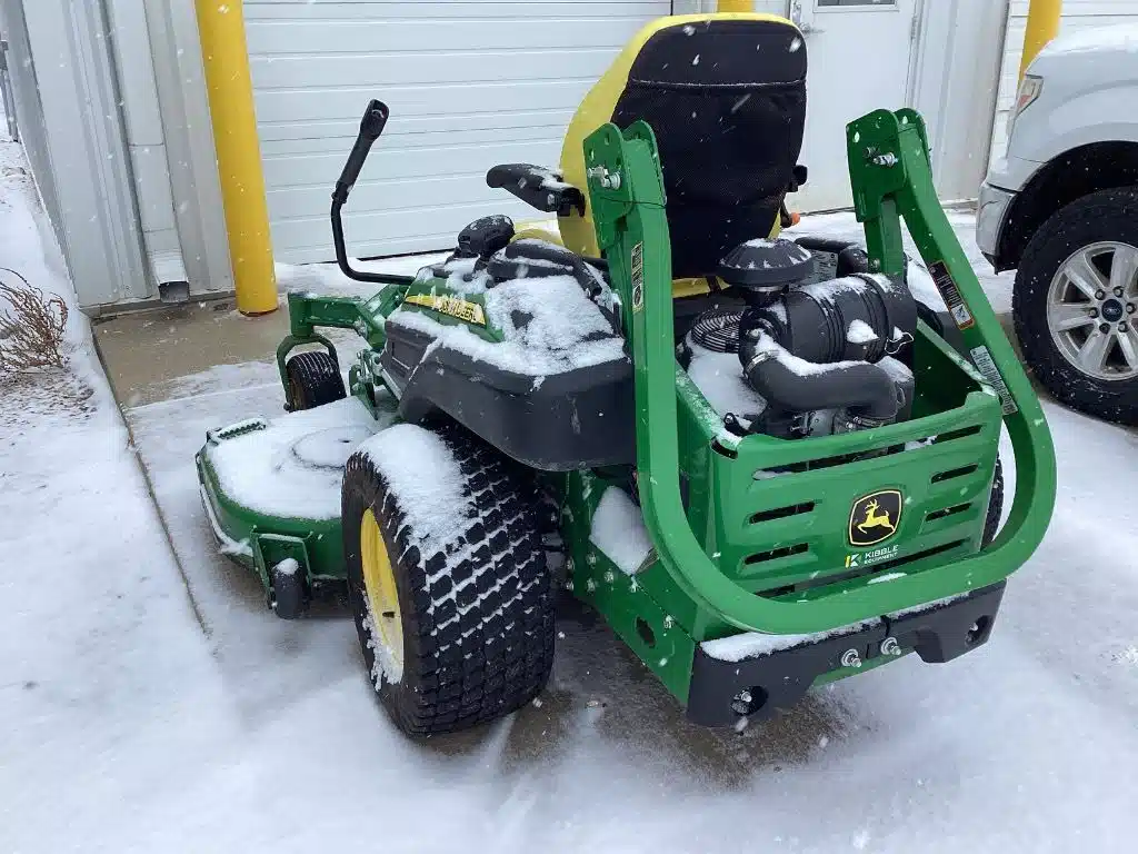 Gallery image 2 for Used 2022 John Deere Z970R Mower - Zero Turn