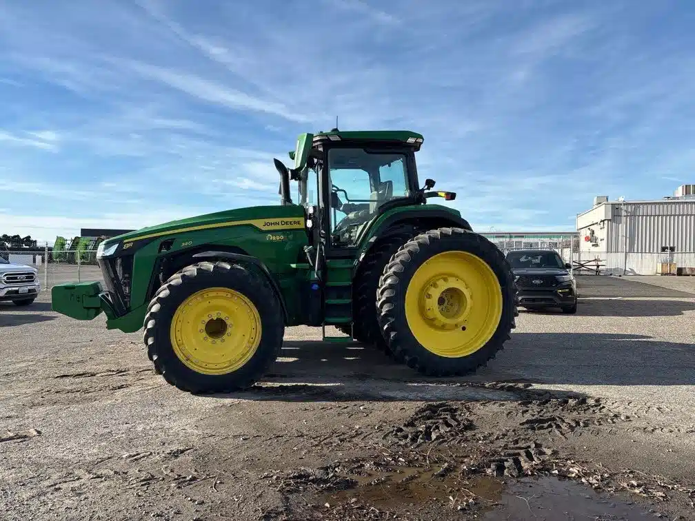 Gallery image 2 for 2025 John Deere 8R 340 Tractor