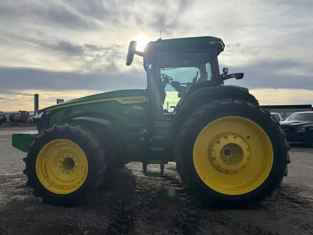 Gallery image 2 for 2025 John Deere 8R 340 Tractor