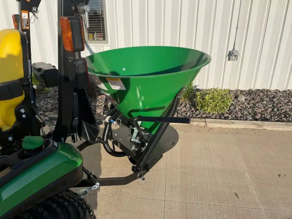 Gallery image 2 for 2024 Frontier SS1067B Attachment