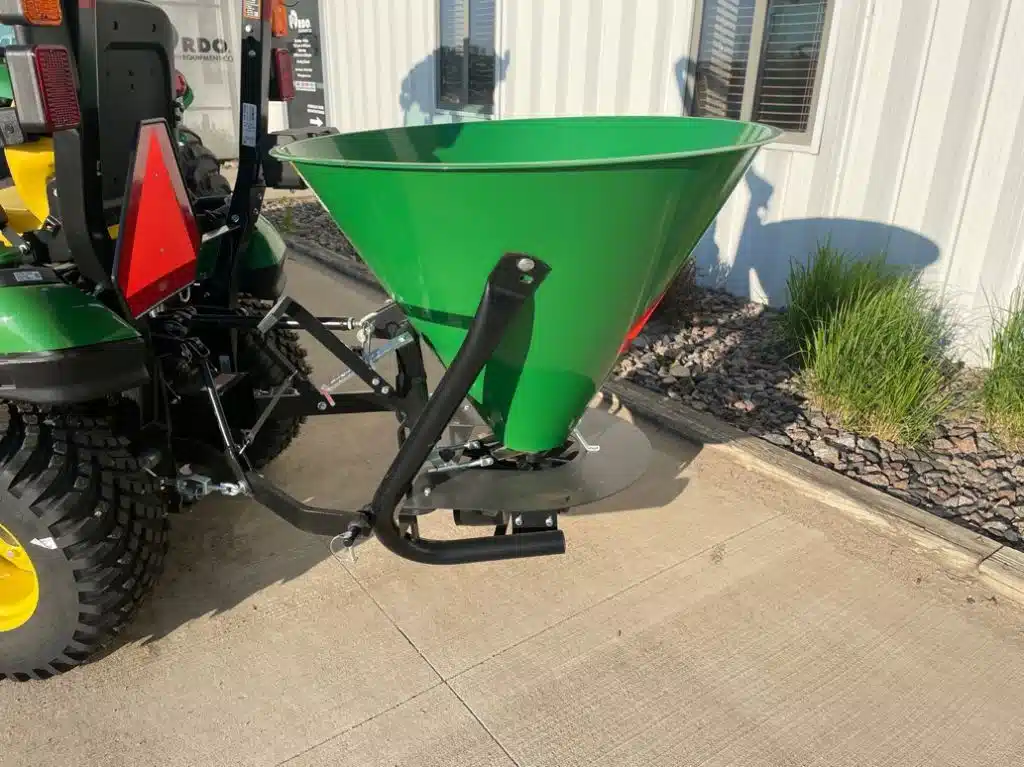 New 2024 Frontier SS1067B Attachment