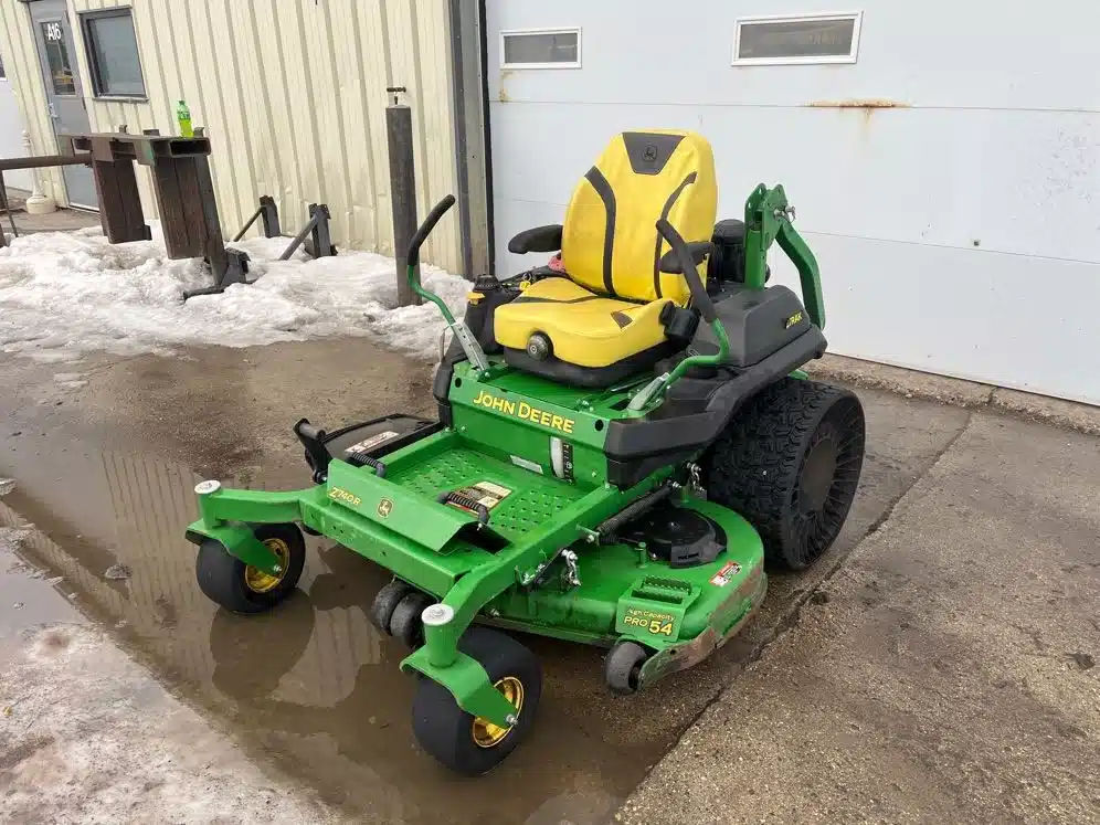 Used 2019 John Deere Z740R Mower - Zero Turn