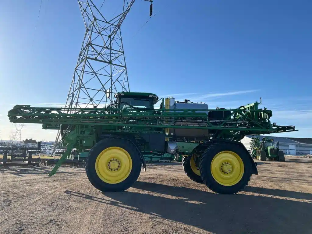Gallery image 2 for 2025 John Deere 616R Sprayer - Self Propelled