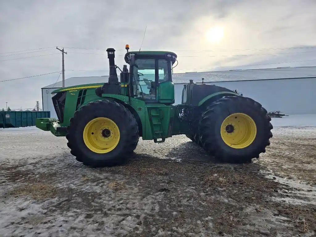 Gallery image 2 for 2017 John Deere 9570R Tractor