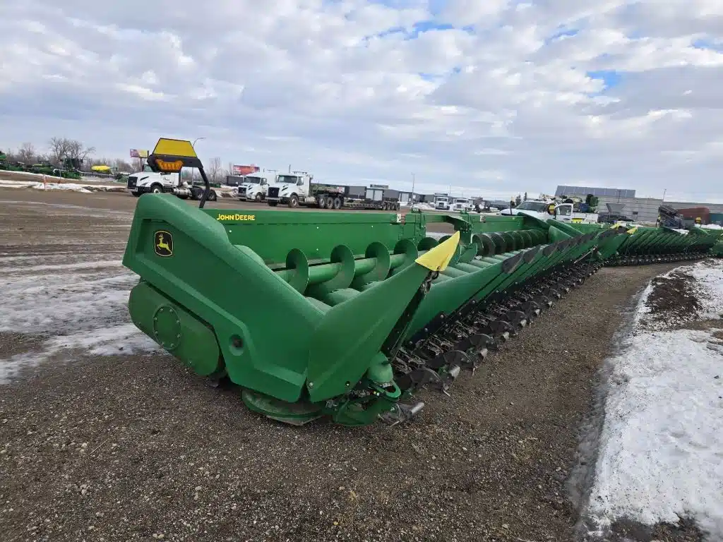 Gallery image 1 for 2024 John Deere C18R Header - Row Crop
