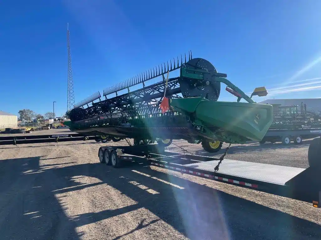 Gallery image 1 for Used 2025 John Deere HD45F Header - Flex Draper