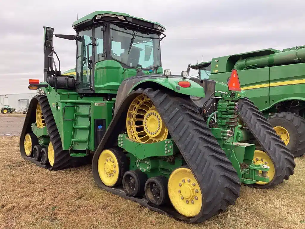 Gallery image 2 for Used 2023 John Deere 9RX 640 Tractor