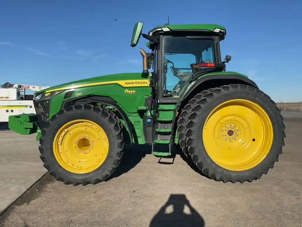 Gallery image 2 for 2021 John Deere 8R 310 Tractor