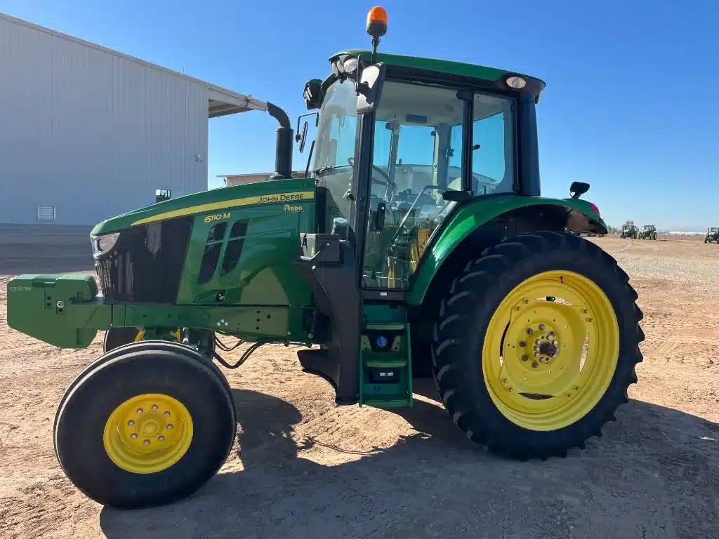 Gallery image 2 for 2022 John Deere 6110M Tractor